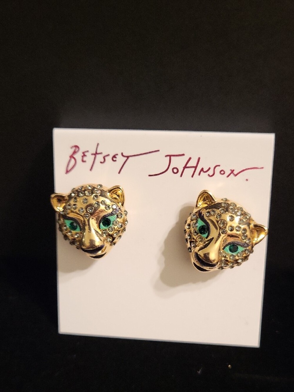 Betsey Johnson Gold Leopard Head Stud Earrings with Green Eyesgem Detail Te